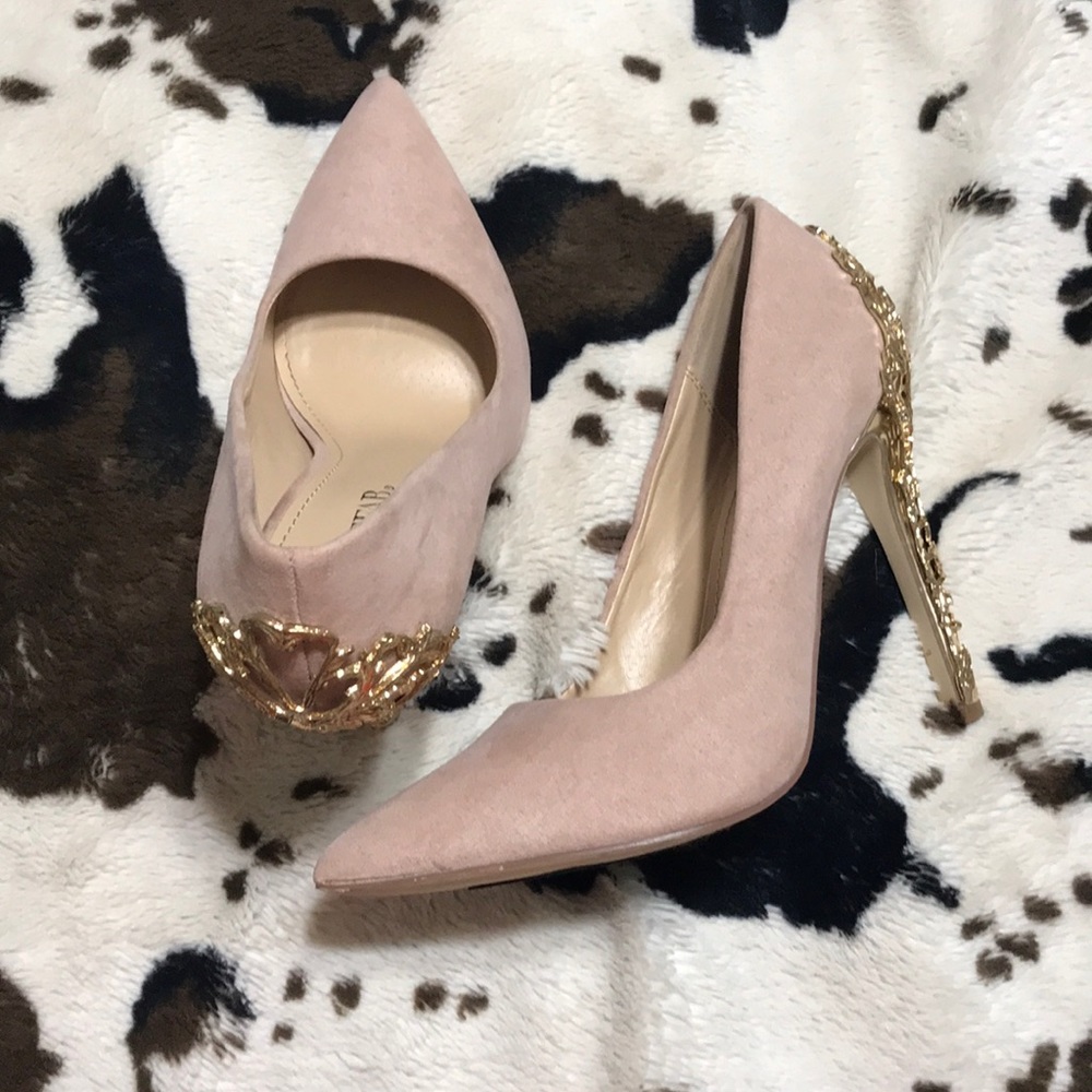 Blush suede heels with gold detailing